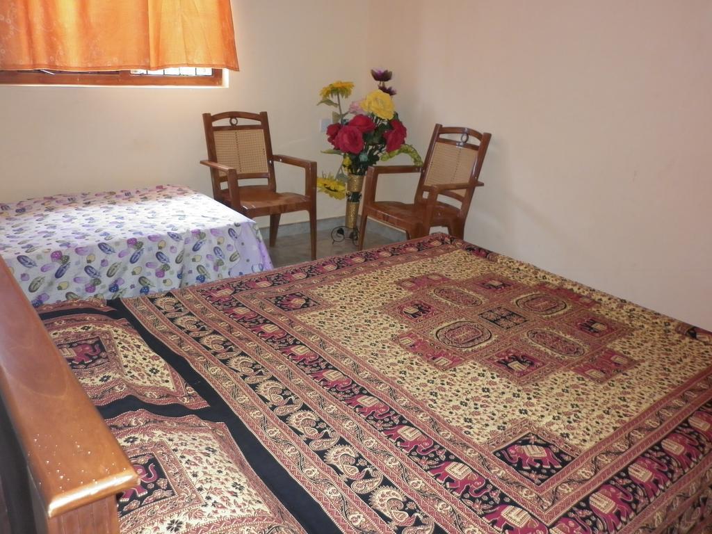 Seetha'S Hostel 尼甘布 客房 照片