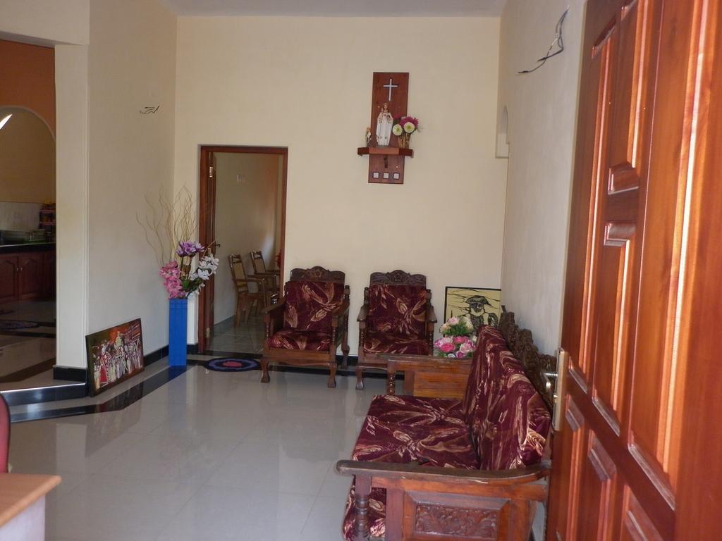 Seetha'S Hostel 尼甘布 外观 照片
