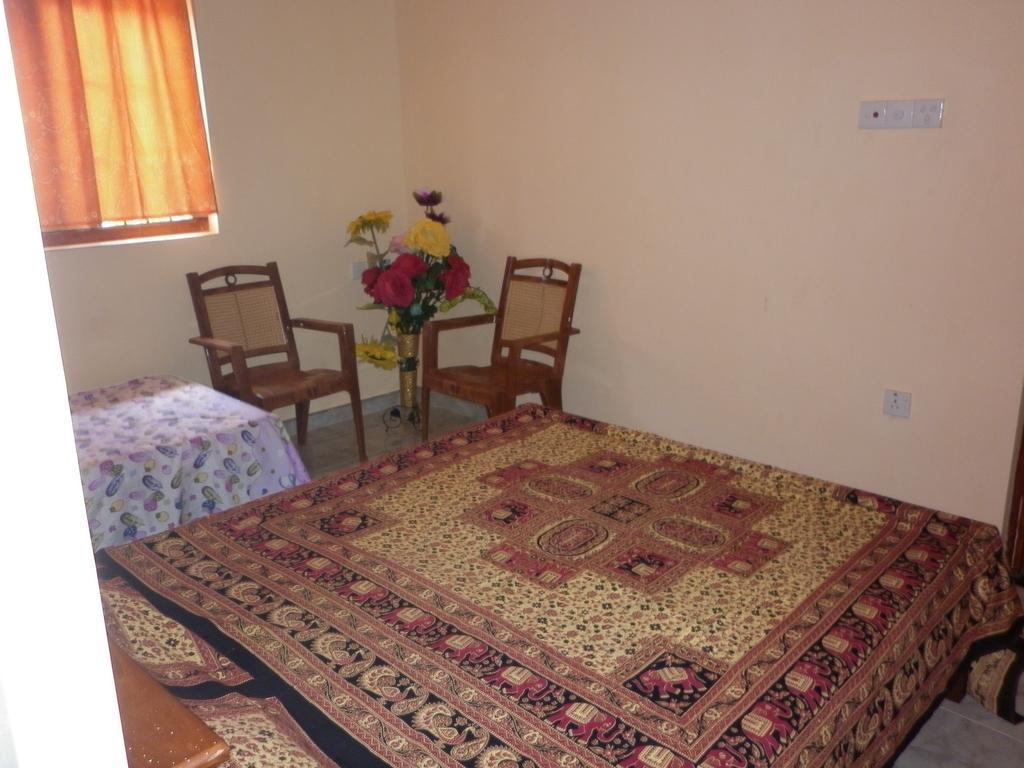 Seetha'S Hostel 尼甘布 客房 照片