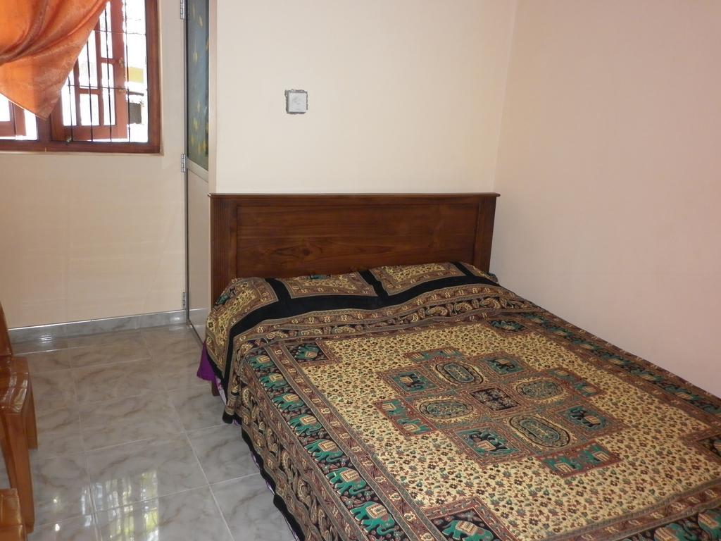 Seetha'S Hostel 尼甘布 客房 照片