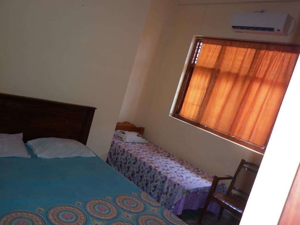 Seetha'S Hostel 尼甘布 客房 照片